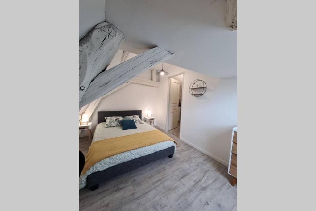 جويني Centre Ville 3 Pieces Envoutant Sous Combles 40M² المظهر الخارجي الصورة