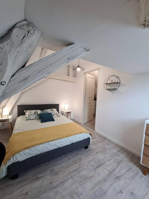 جويني Centre Ville 3 Pieces Envoutant Sous Combles 40M² المظهر الخارجي الصورة